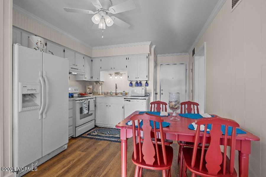 2008 East Fort Macon Road, Unit C8 Atlantic Beach, NC 28512 - Photo 37 of 47 25-print-_S3A2875_resized