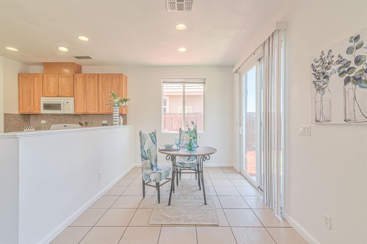 587 Beckman Way Merced, CA 95348 - Photo 6 of 21 Gallery Image 6