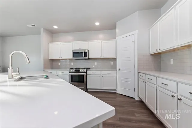 $585,000 | 5900 South Sturgeon Way, Boise, ID 83709