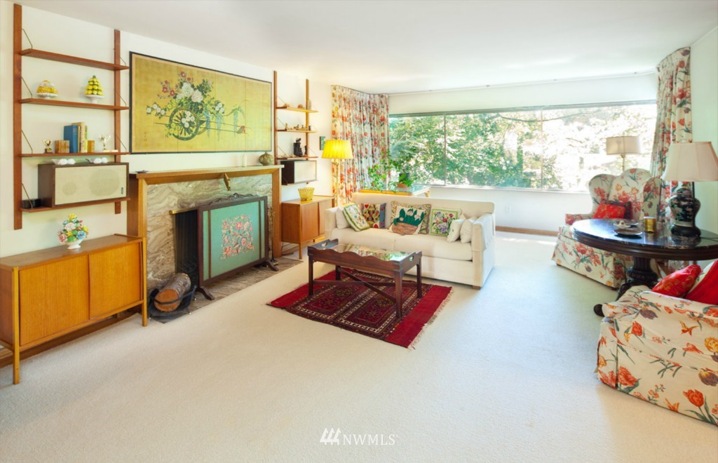 5441 Northeast Windermere Road Seattle, WA 98105 - Photo 2 of 25 Gallery Image 2