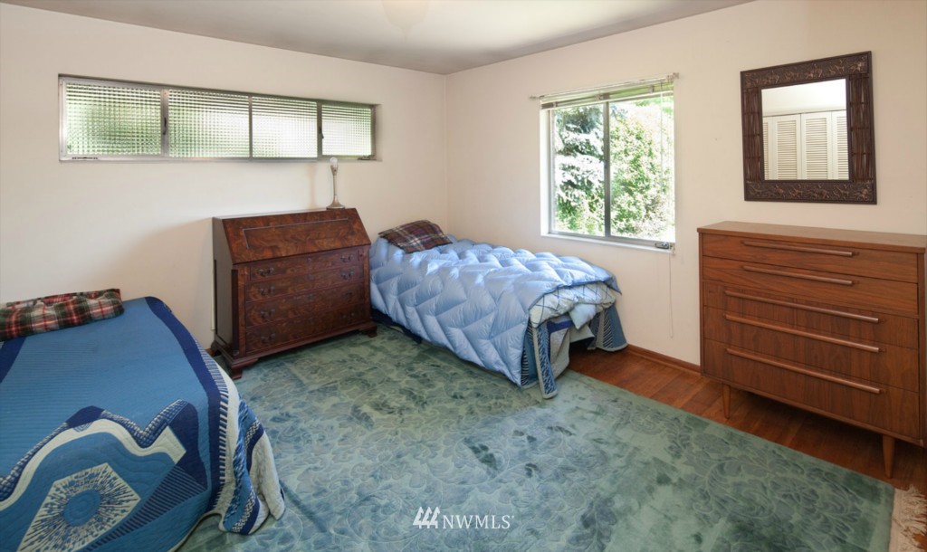 5441 Northeast Windermere Road Seattle, WA 98105 - Photo 12 of 25 Gallery Image 12