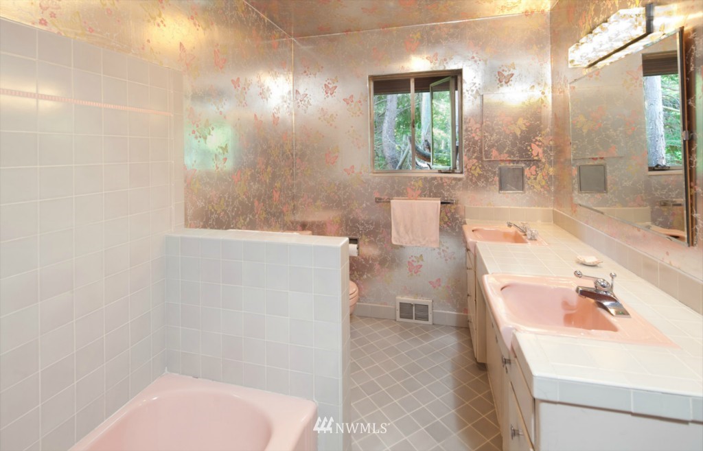 5441 Northeast Windermere Road Seattle, WA 98105 - Photo 16 of 25 Gallery Image 16
