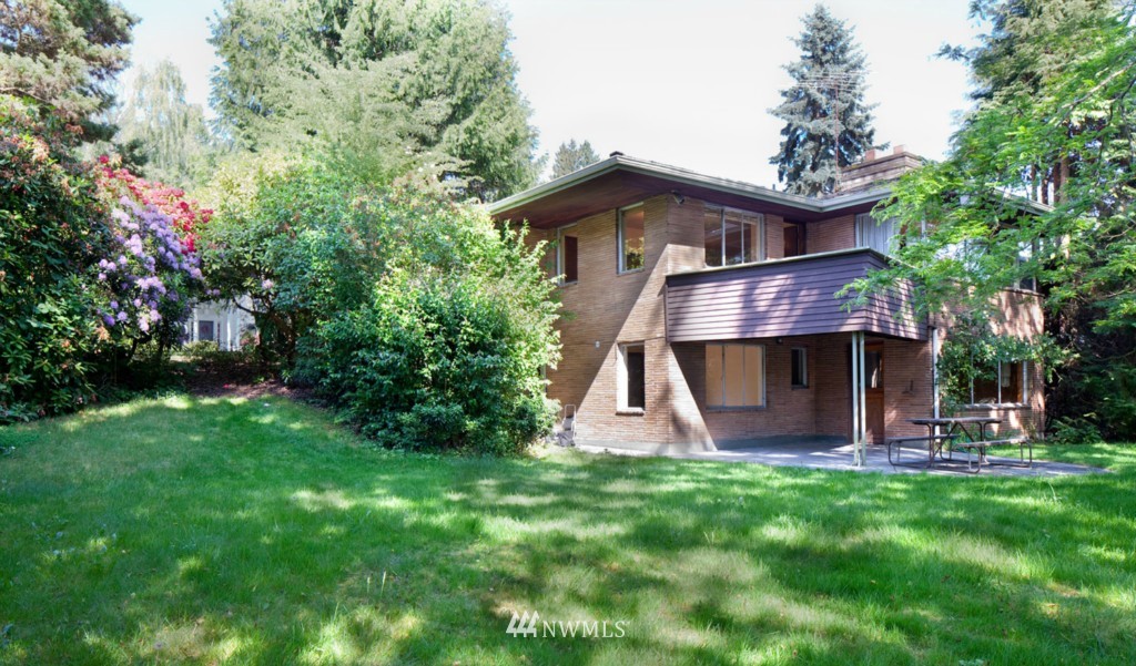 5441 Northeast Windermere Road Seattle, WA 98105 - Photo 22 of 25 Gallery Image 22