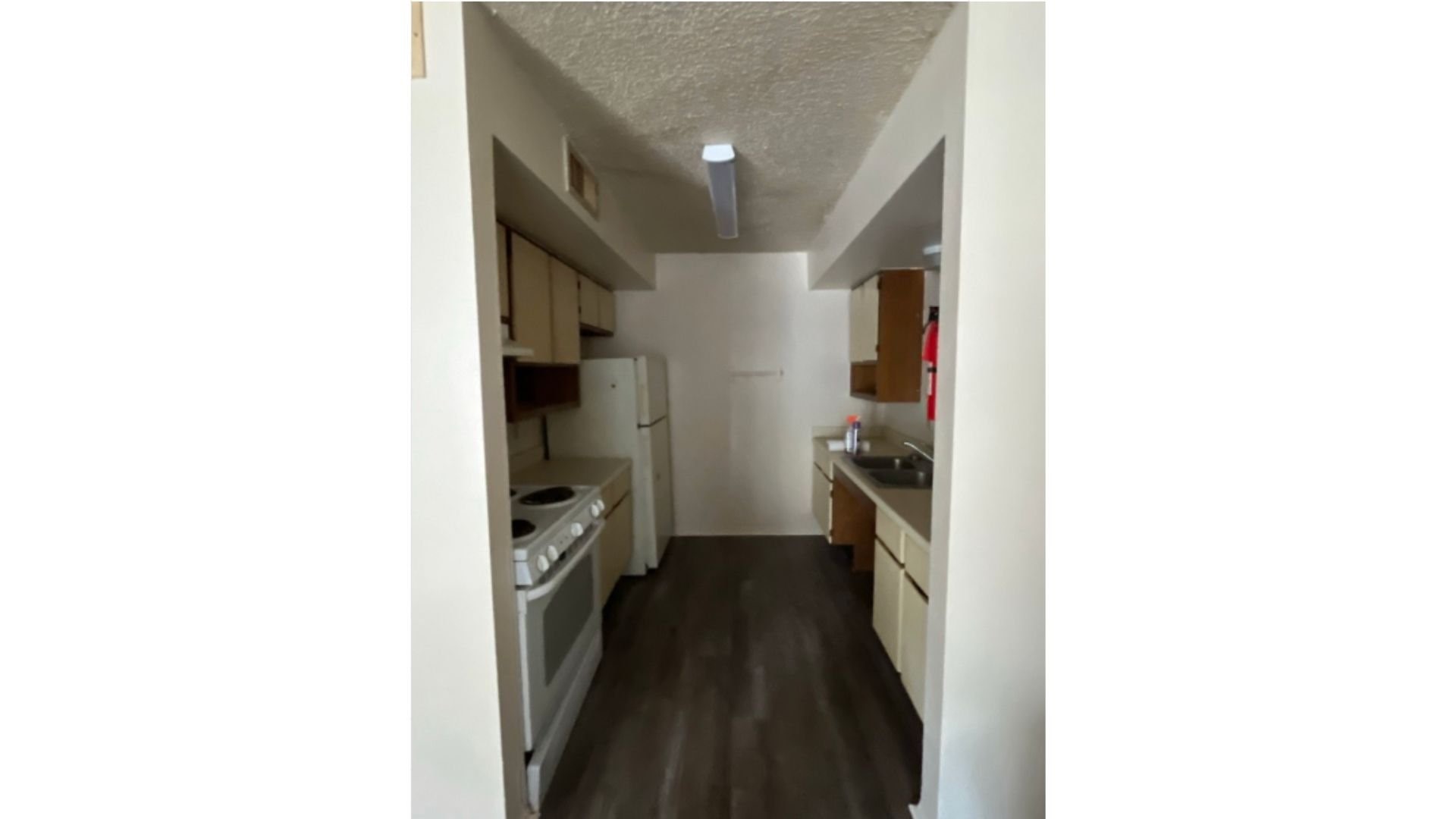 1700 Grand Prix Drive Three Rivers, TX 78071 - Photo 8 of 10