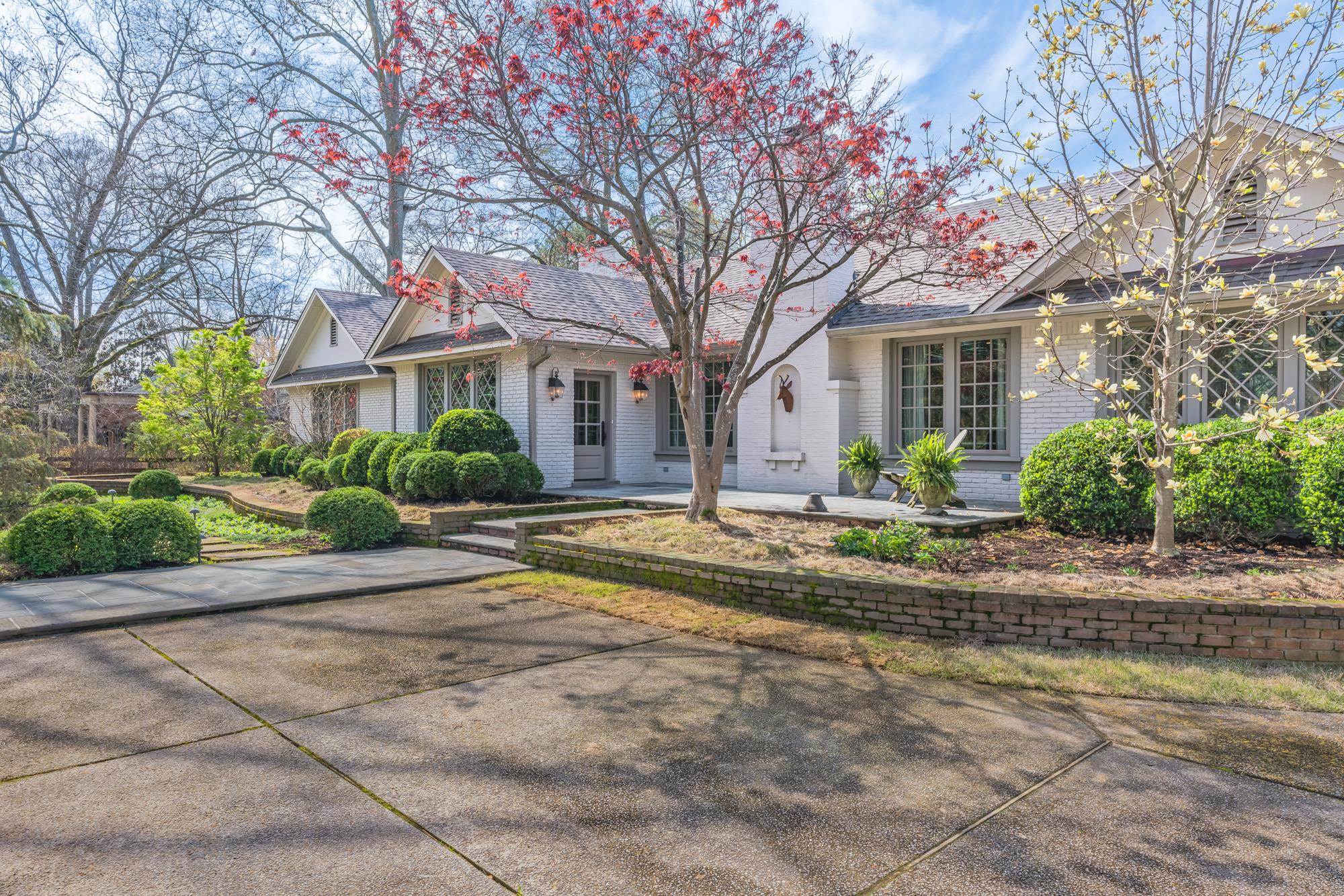 479 Cherry Road Memphis, TN 38117 - Photo 2 of 25 Gallery Image 2