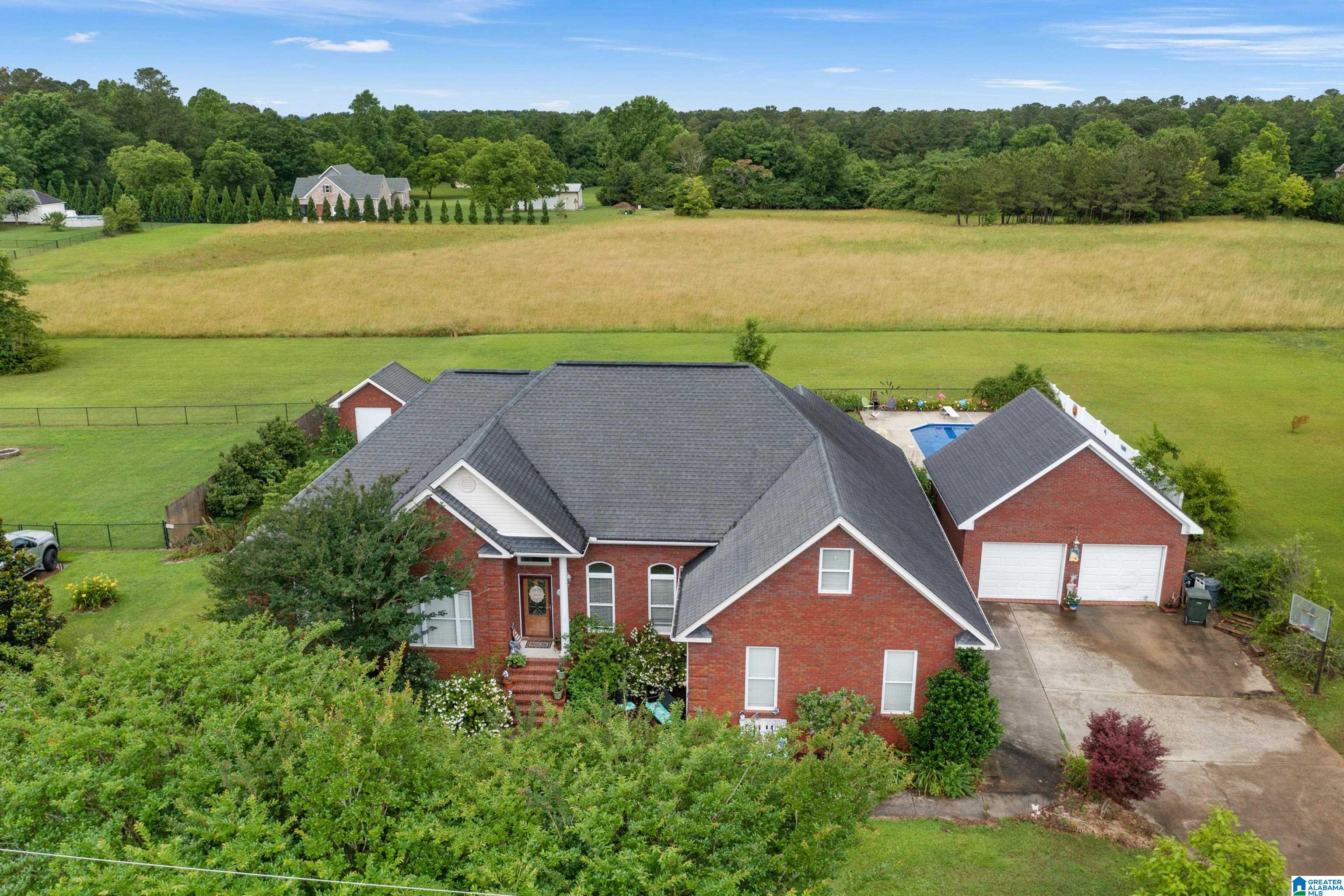 2869 Yellow Leaf Road Clanton, AL 35045 - Photo 5 of 40