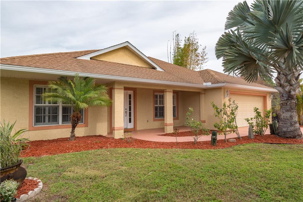 Well maintained 3 bedroom, 2 bath move-in-ready home in the heart of Port Charlotte.