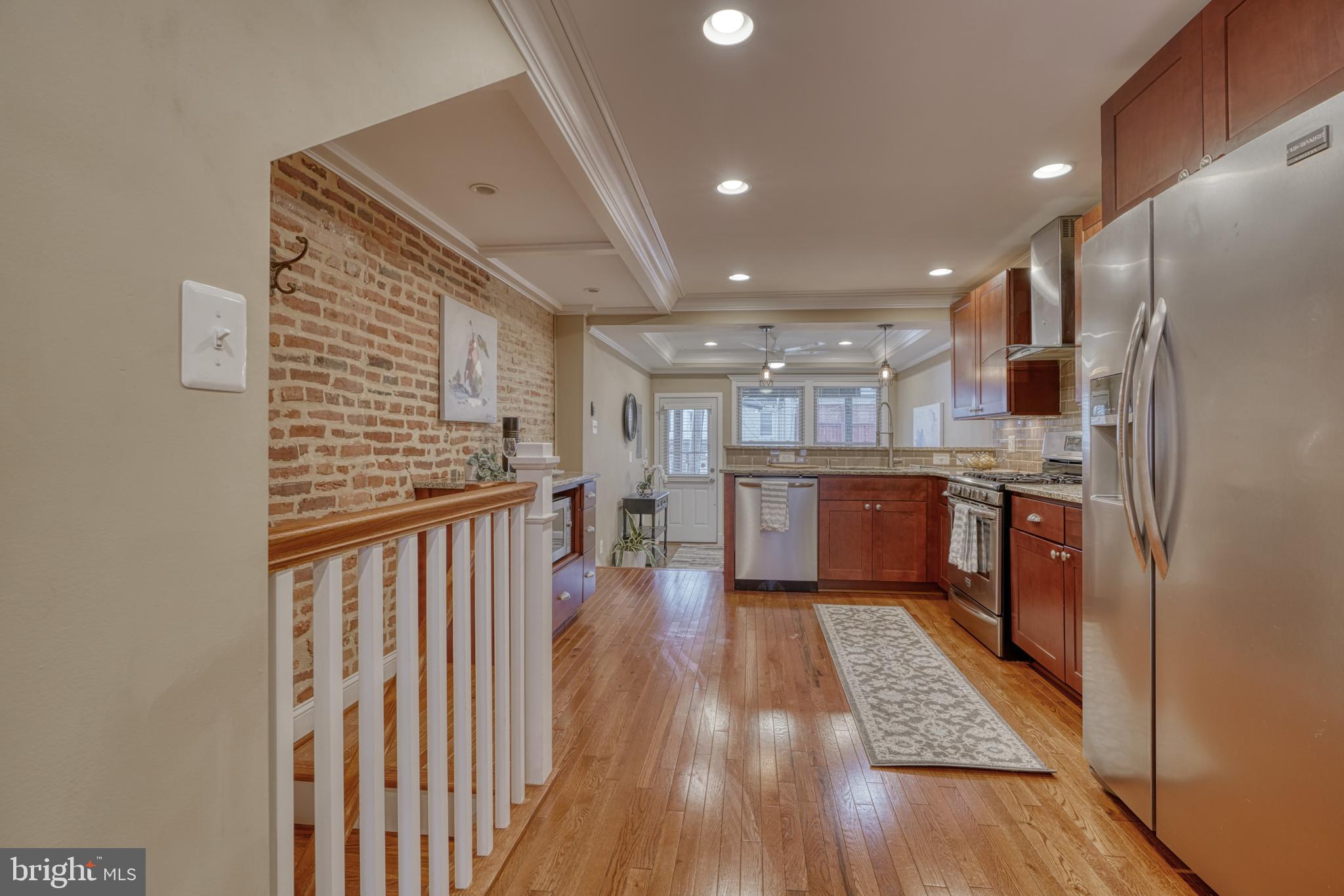 342 South Clinton Street Baltimore, MD 21224 - Photo 6 of 44