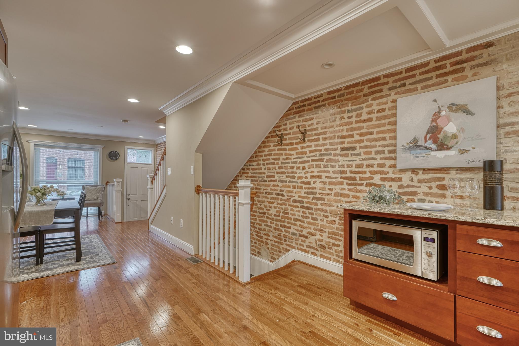 342 South Clinton Street Baltimore, MD 21224 - Photo 7 of 44