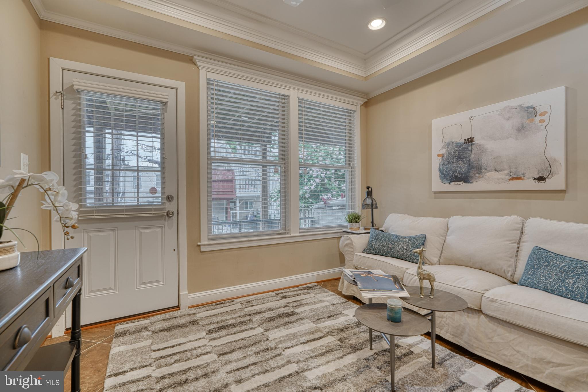 342 South Clinton Street Baltimore, MD 21224 - Photo 9 of 44