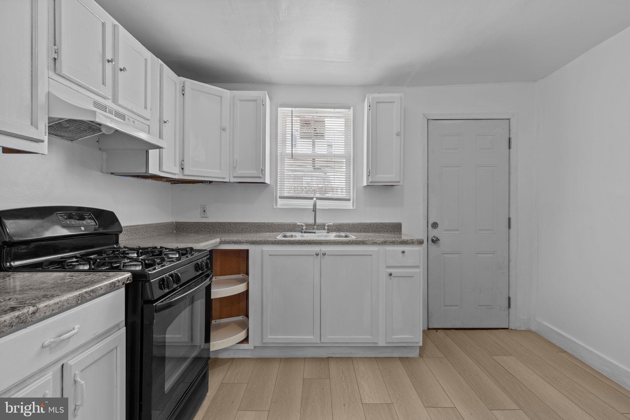 611 Rising Sun Avenue Philadelphia, PA 19140 - Photo 8 of 22