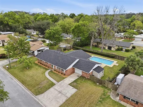 $395,000 | 3311 Northwest 27th Avenue, Gainesville, FL 32605