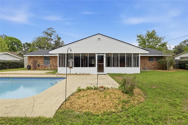 $395,000 | 3311 Northwest 27th Avenue, Gainesville, FL 32605