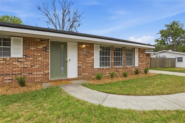 $395,000 | 3311 Northwest 27th Avenue, Gainesville, FL 32605