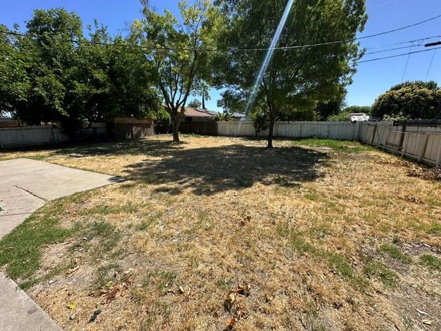 2194 Meadowbrook Avenue Merced, CA 95348 - Photo 12 of 17