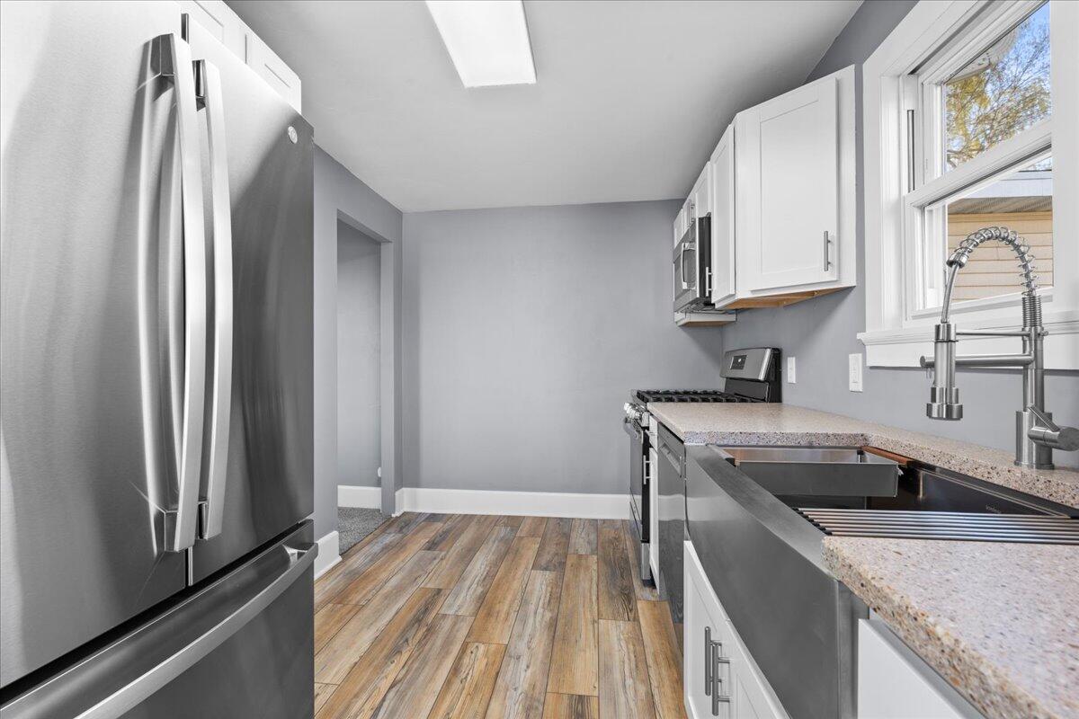 9027 Frontage Road Wilson, WI 53070 - Photo 7 of 49 27-DSC07911