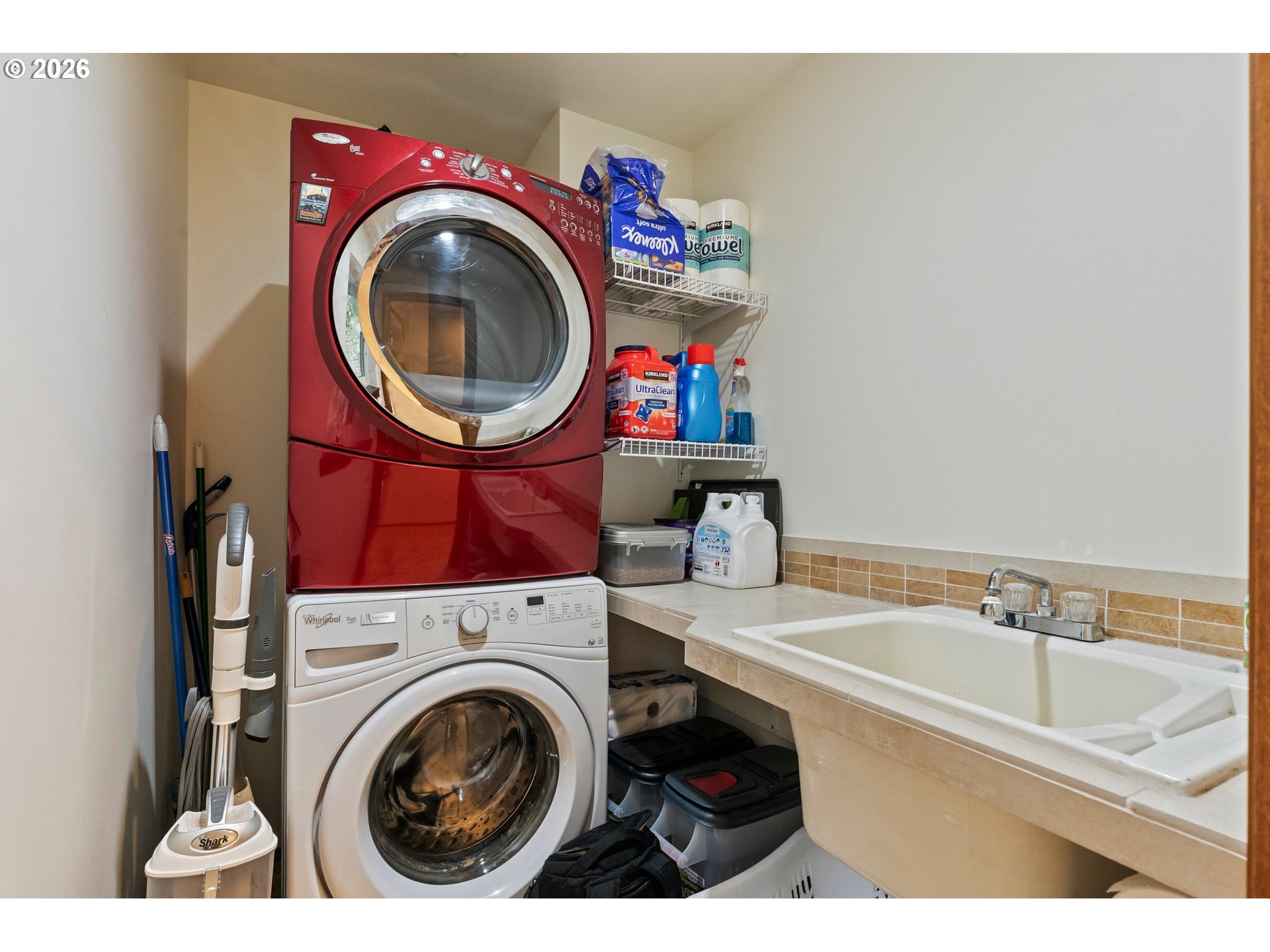 6415 Southwest Terwilliger Boulevard Portland, OR 97239 - Photo 20 of 48