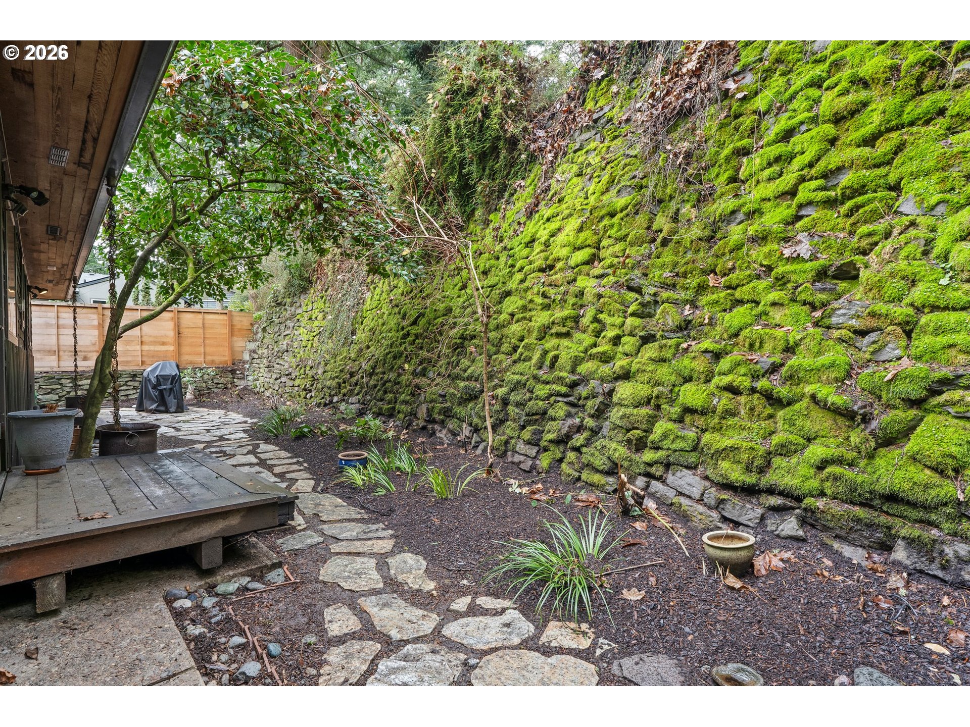 6415 Southwest Terwilliger Boulevard Portland, OR 97239 - Photo 38 of 48