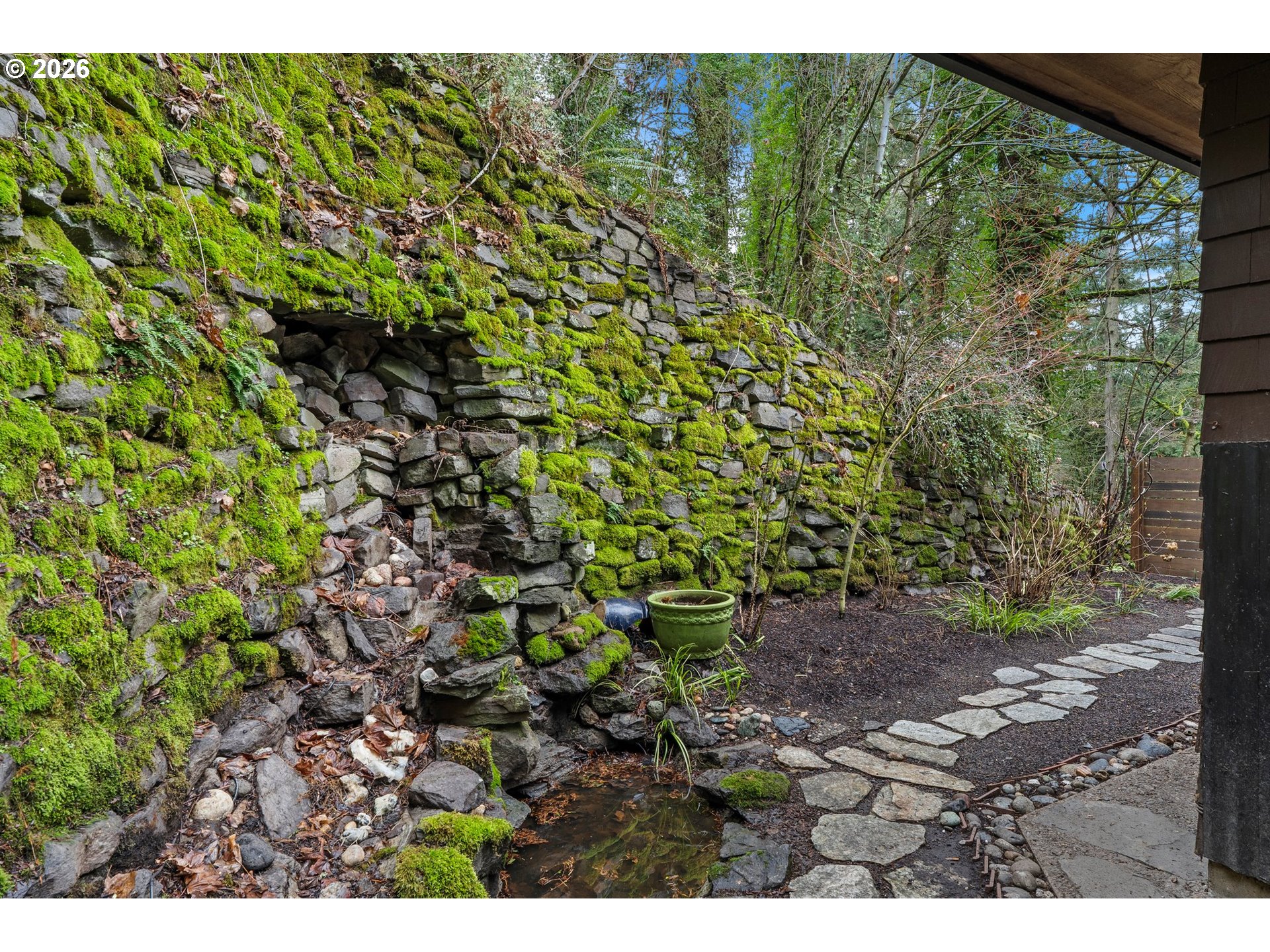 6415 Southwest Terwilliger Boulevard Portland, OR 97239 - Photo 41 of 48