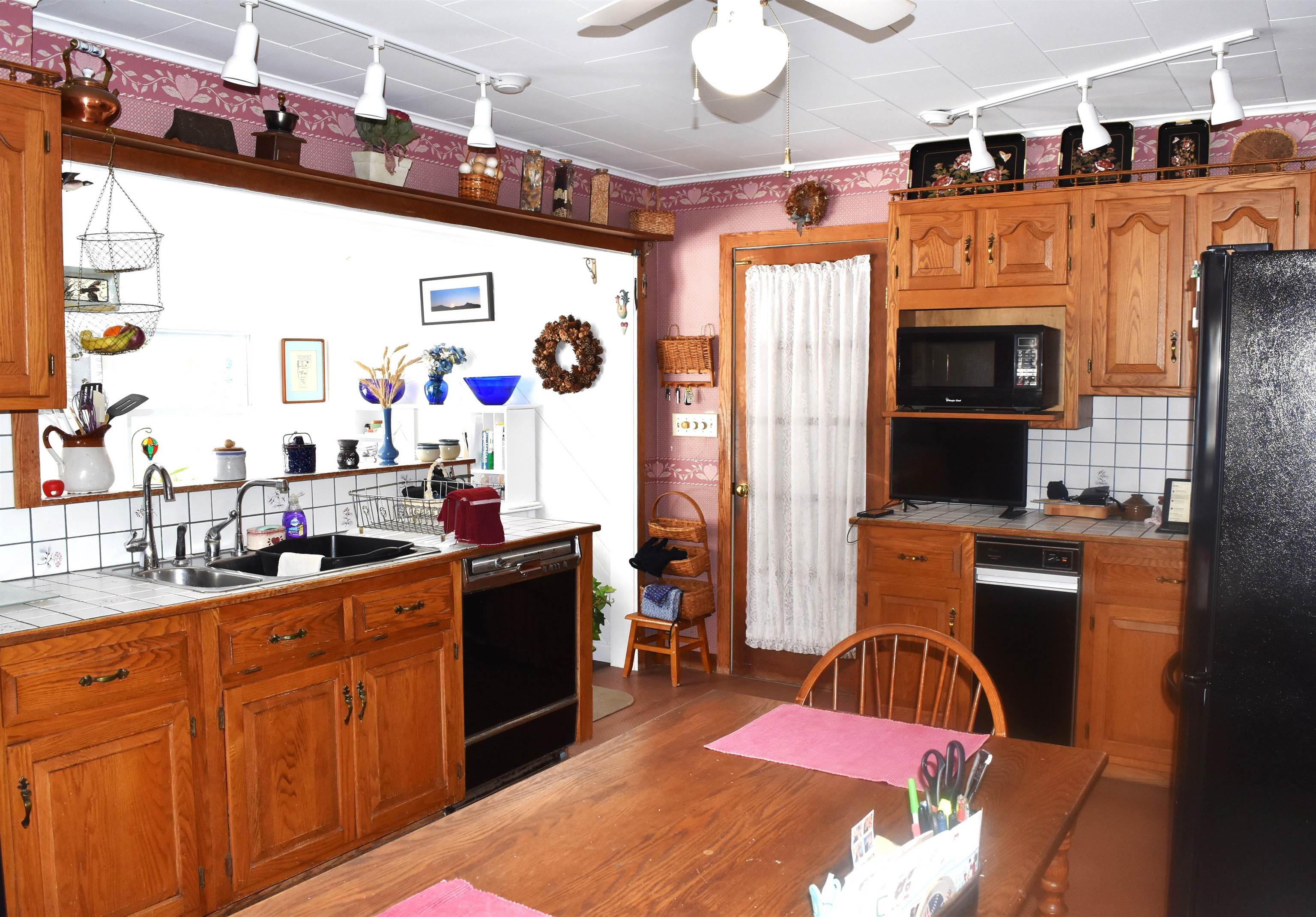 216 Church Street Rutland, VT 05701 - Photo 4 of 38