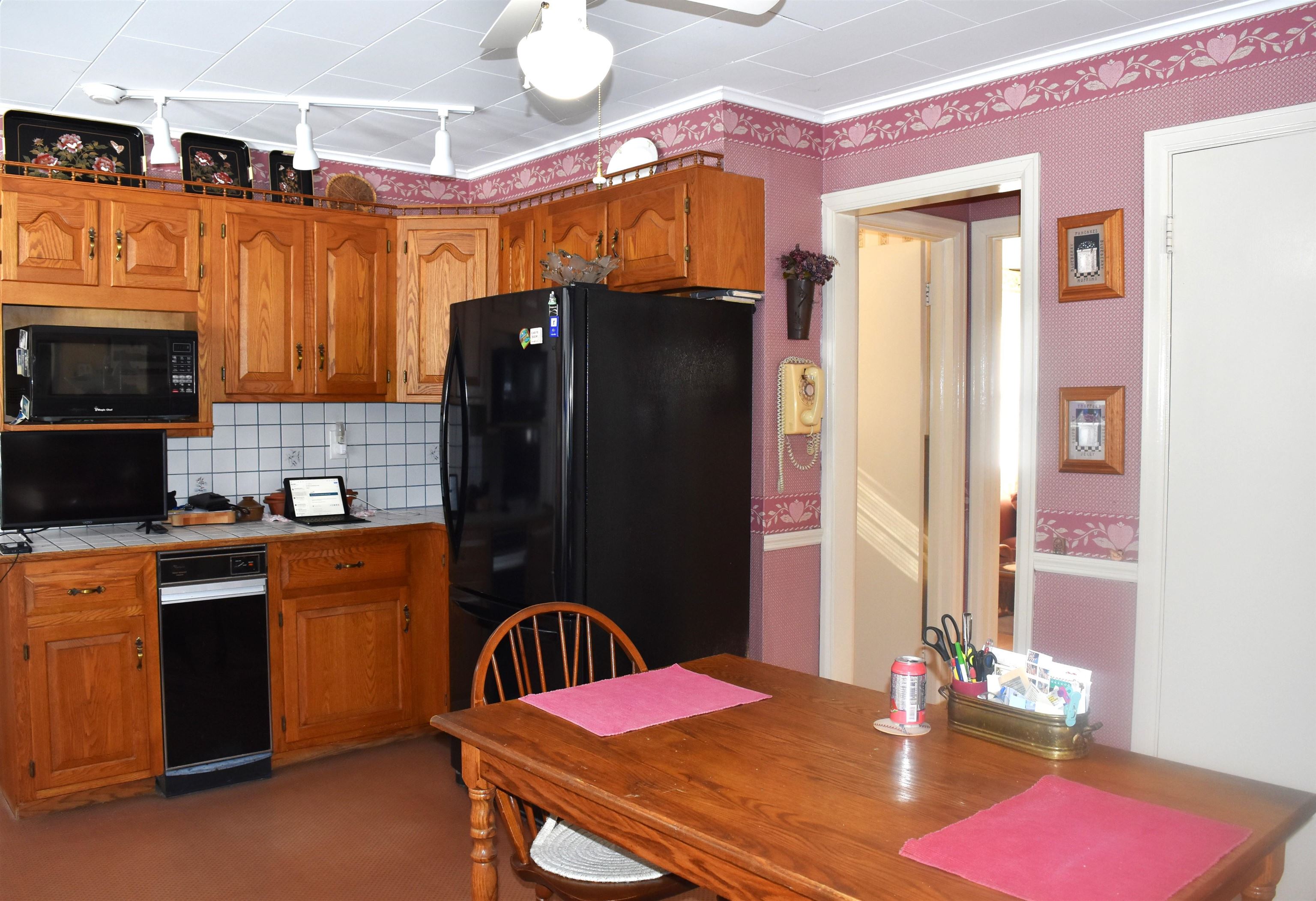 216 Church Street Rutland, VT 05701 - Photo 7 of 38