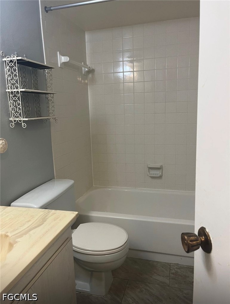 5467 Rattlesnake Hamm Road, Unit C308 Naples, FL 34113 - Photo 3 of 6