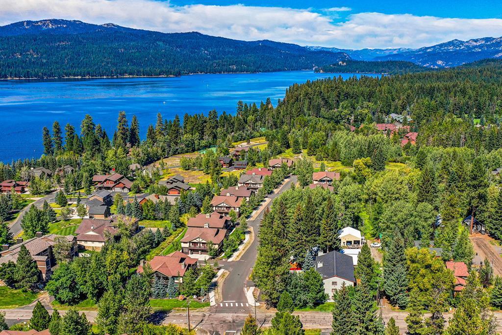 601 Hemlock Street, Unit 3 McCall, ID 83638 - Photo 1 of 31 Main View