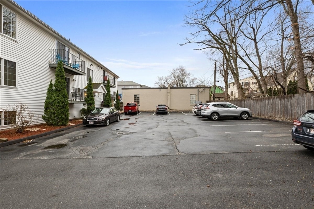 155 Hamilton Street, Unit 3 Worcester, MA 01604 - Photo 31 of 34