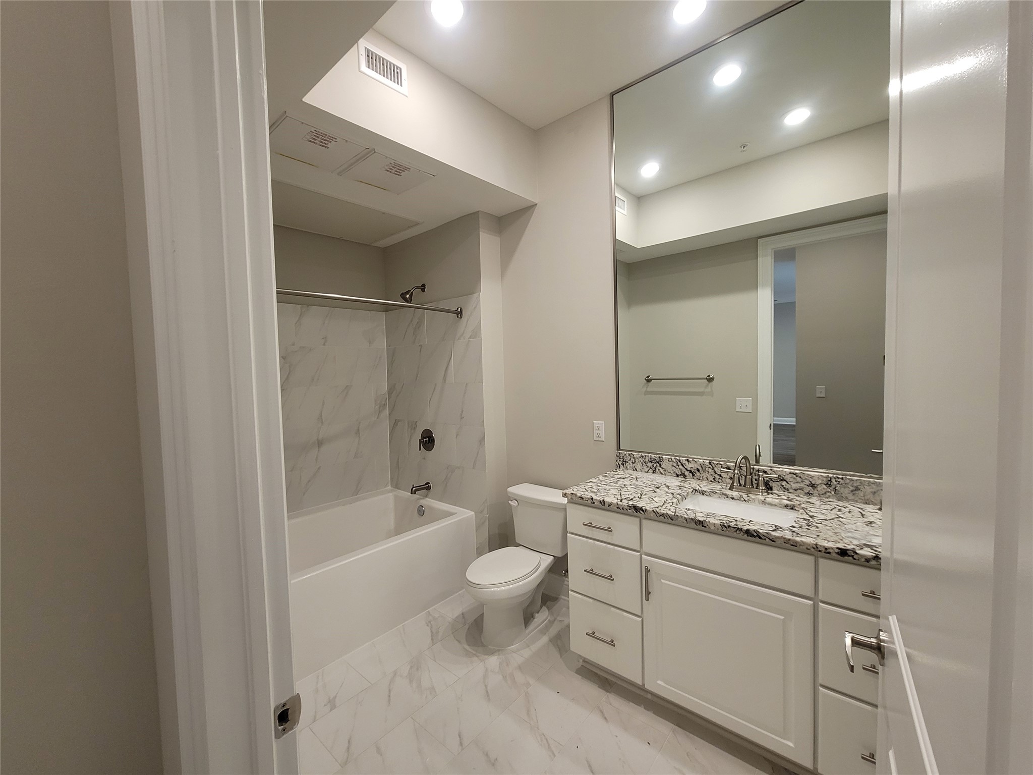2111 Austin Street, Unit 306 Houston, TX 77002 - Photo 8 of 13