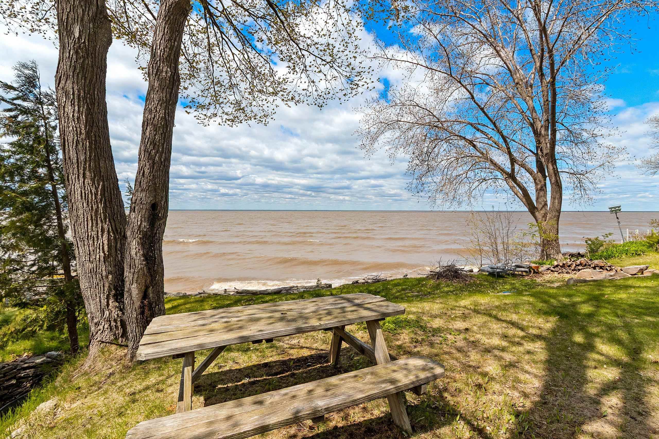 5083 Edgewater Beach Road Green Bay, WI 54311 - Photo 26 of 43