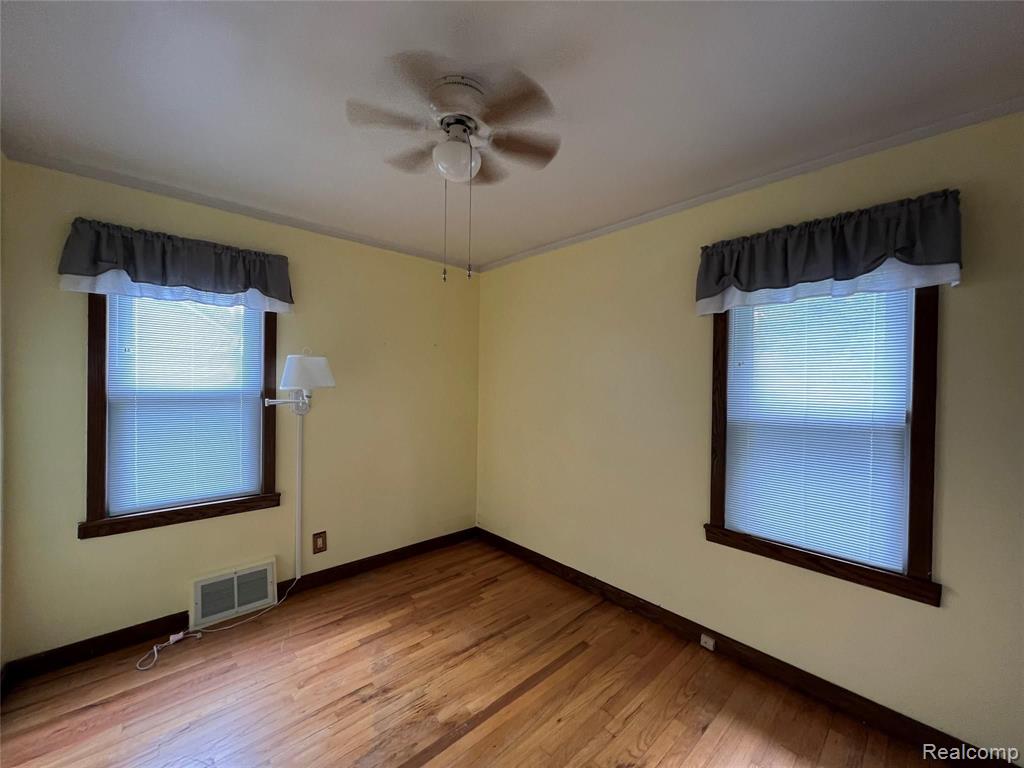 3450 Harding Street Dearborn, MI 48124 - Photo 17 of 31
