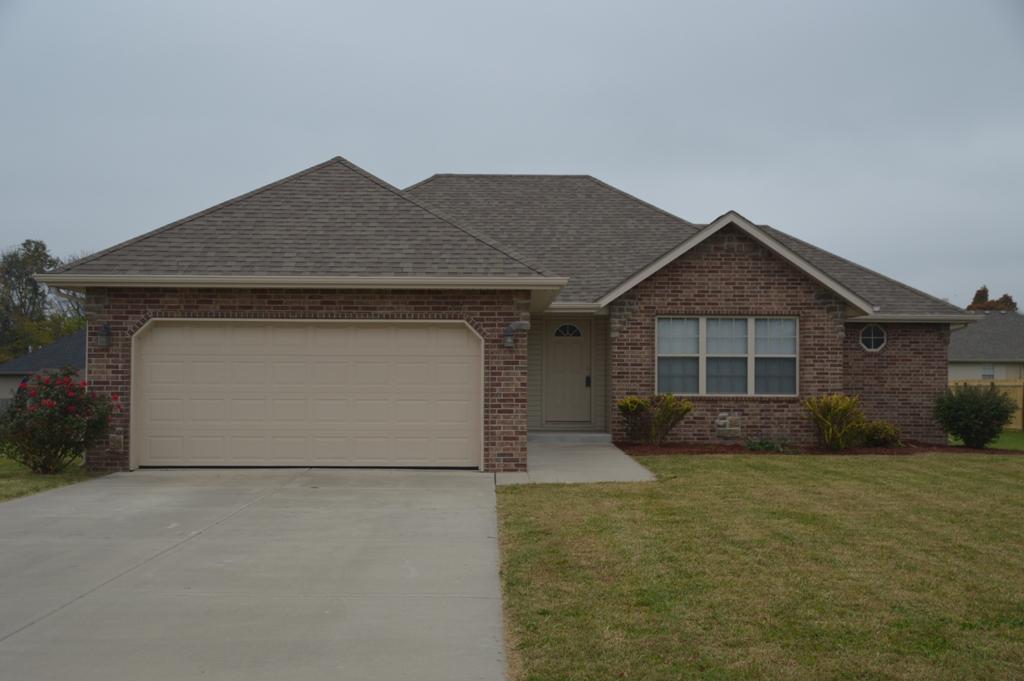 207 Pheasant Willard, MO 65781 - Photo 1 of 1 DSC_0420