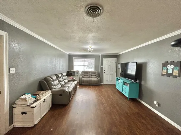$400,000 | 1651 Farm To Market Road 371, Gainesville, TX 76240