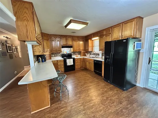 $400,000 | 1651 Farm To Market Road 371, Gainesville, TX 76240