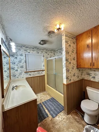 $400,000 | 1651 Farm To Market Road 371, Gainesville, TX 76240