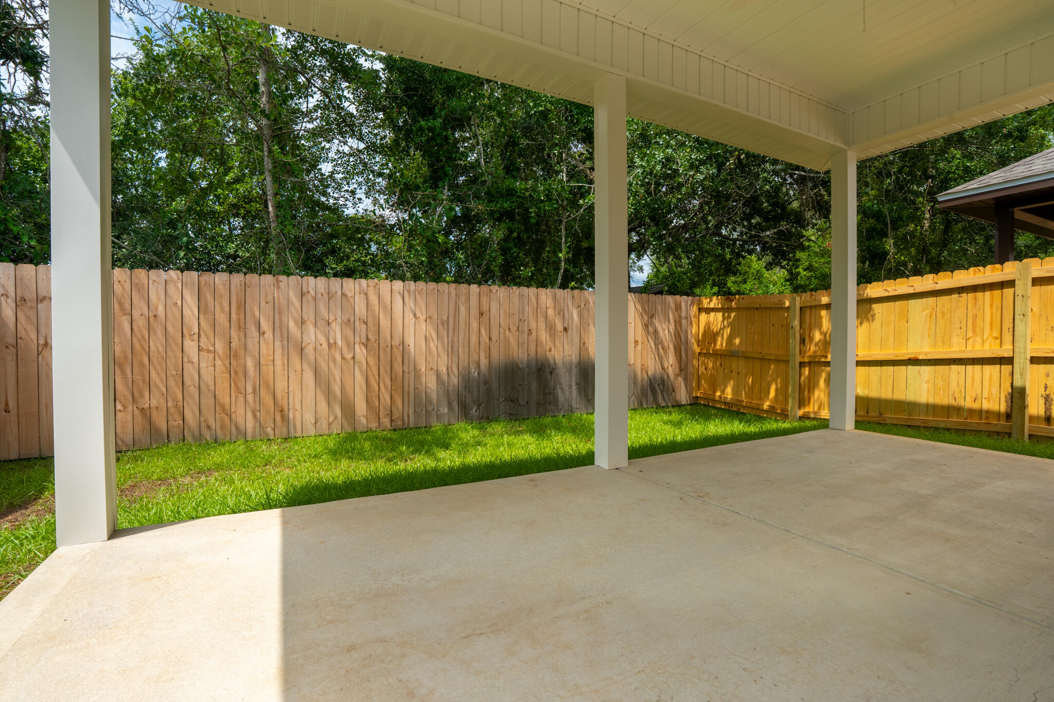 21 B 5th Avenue Shalimar, FL 32579 - Photo 20 of 21 a view of backyard with green space