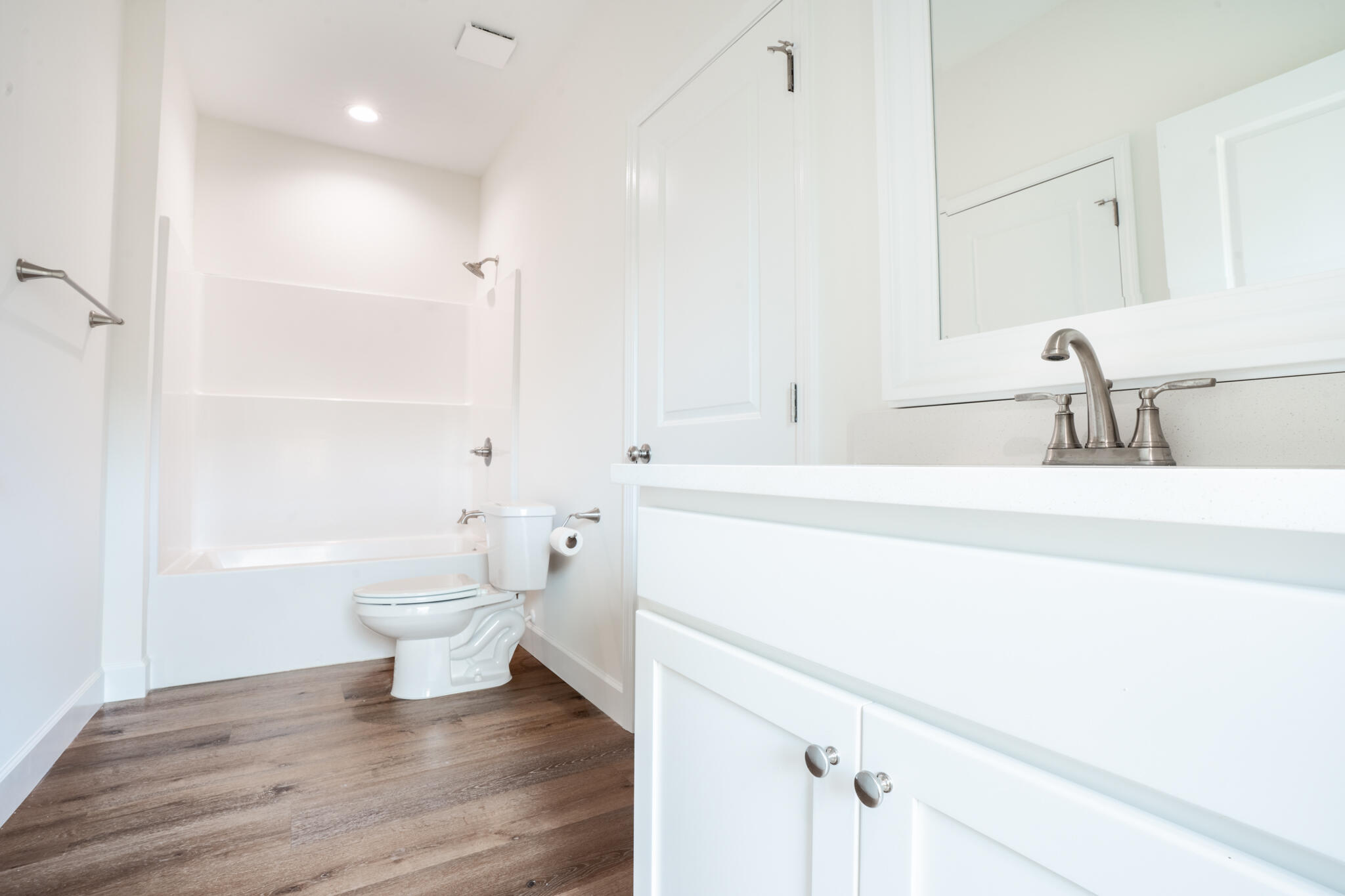 21 B 5th Avenue Shalimar, FL 32579 - Photo 9 of 21 a bathroom with a sink and a toilet