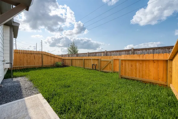 $2,500 | 27966 Western Crk Court, Katy, TX 77494