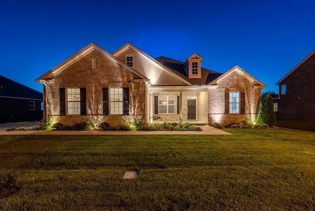 $642,900 | 320 Greymoor Lane, Cookeville, TN 38501