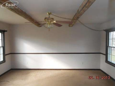 1083 East Baldwin Road Fenton, MI 48430 - Photo 14 of 25 20344083-13.JPG