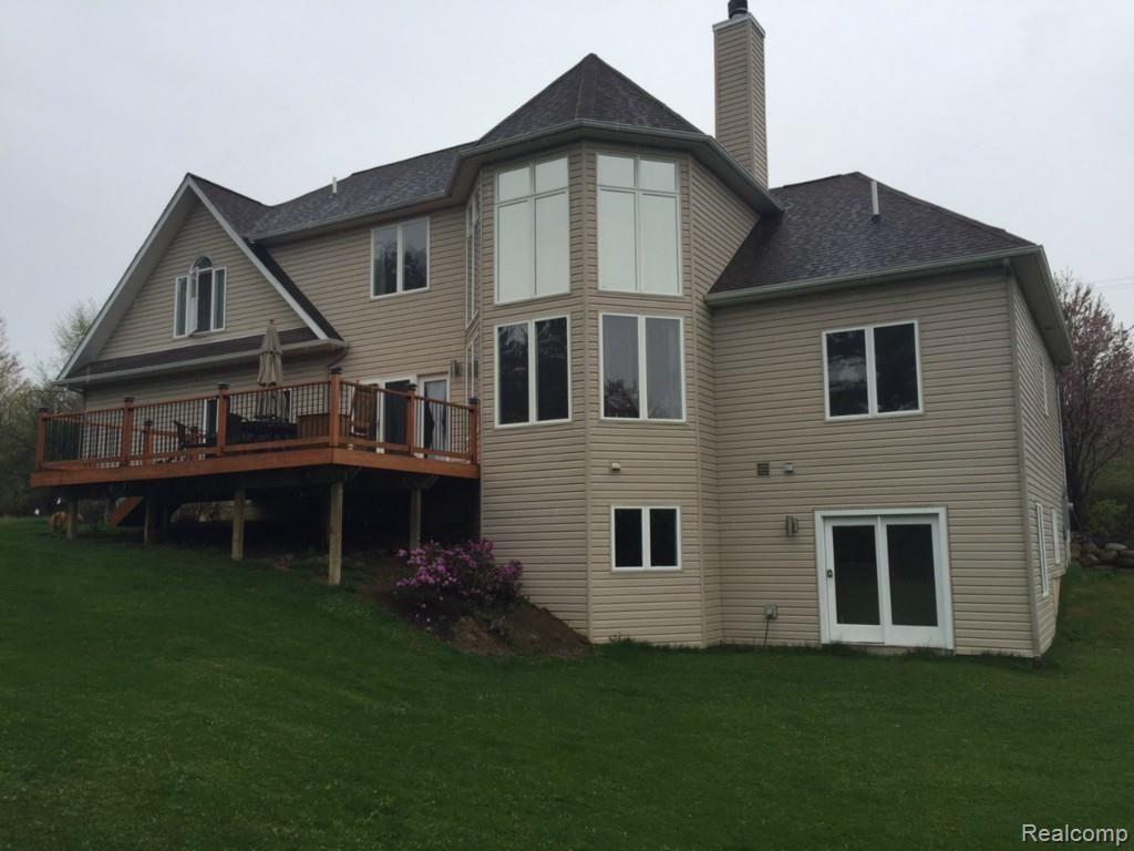 3663 Curdy Road Howell, MI 48855 - Photo 4 of 42