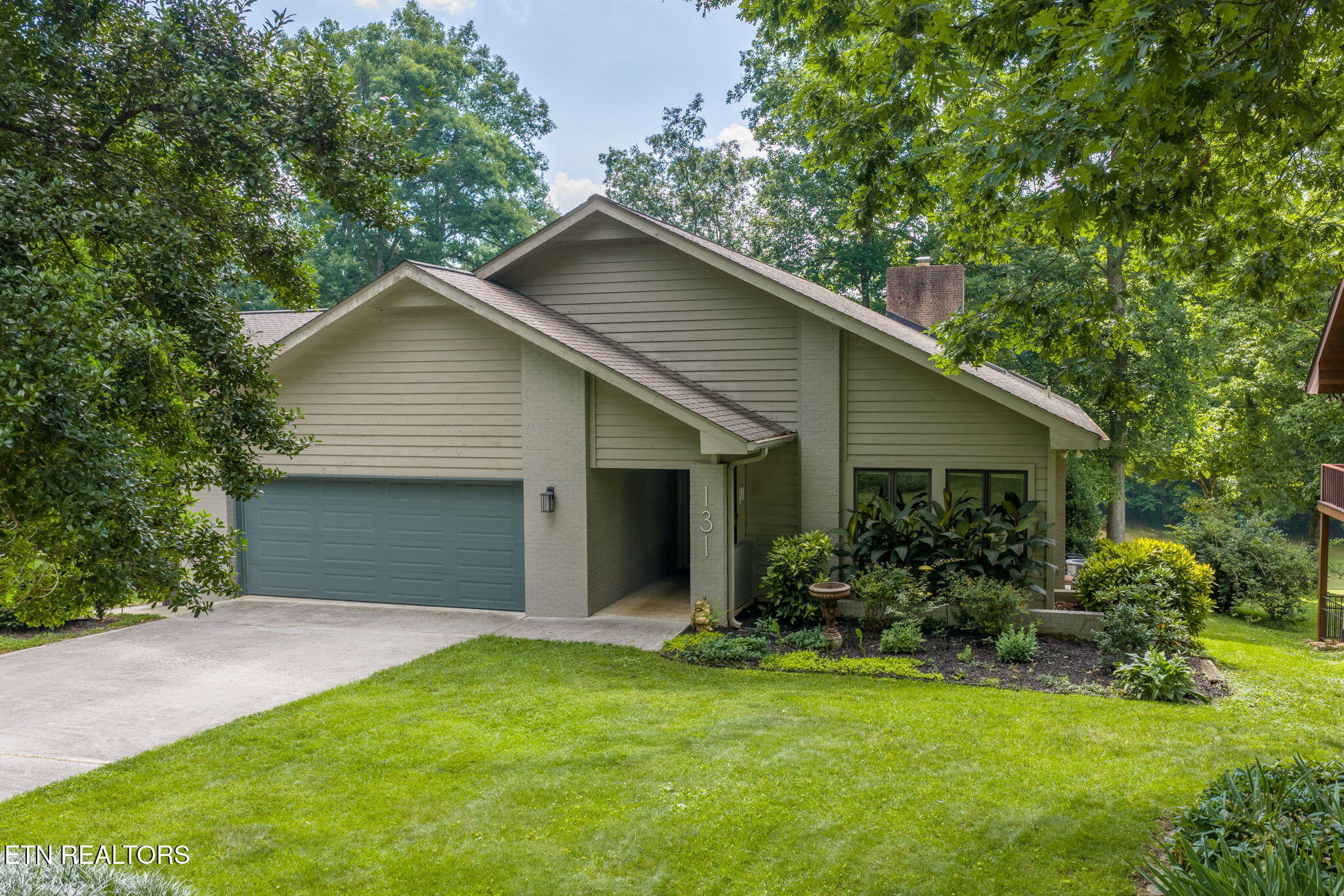 131 Inata Circle Loudon, TN 37774 - Photo 1 of 52 homesandvideos-948