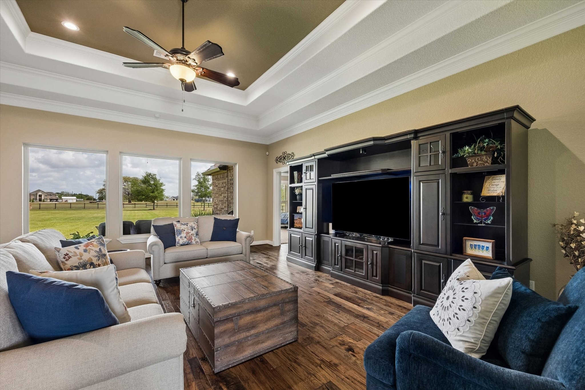 17703 Cedarhill Drive Rosharon, TX 77583 - Photo 9 of 47 a living room with furniture and a flat screen tv