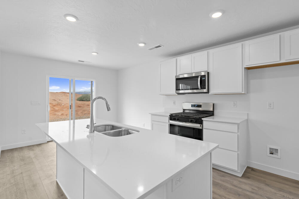 2137 Wolverine Way, Unit 2441 Washington, UT 84780 - Photo 10 of 40 _DSC8271