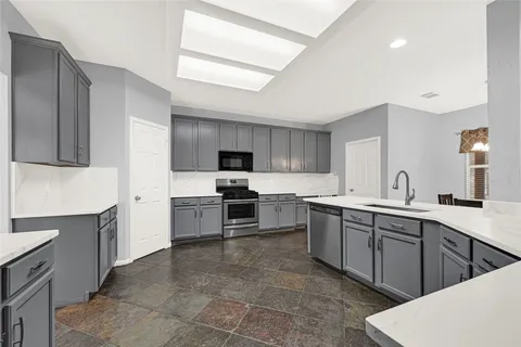 $378,000 | 12902 Chalfield Circle, Houston, TX 77044