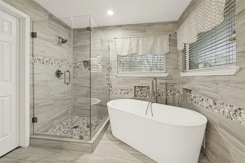 $378,000 | 12902 Chalfield Circle, Houston, TX 77044