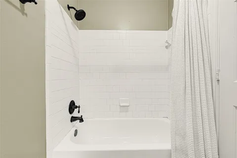 $378,000 | 12902 Chalfield Circle, Houston, TX 77044