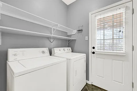 $378,000 | 12902 Chalfield Circle, Houston, TX 77044