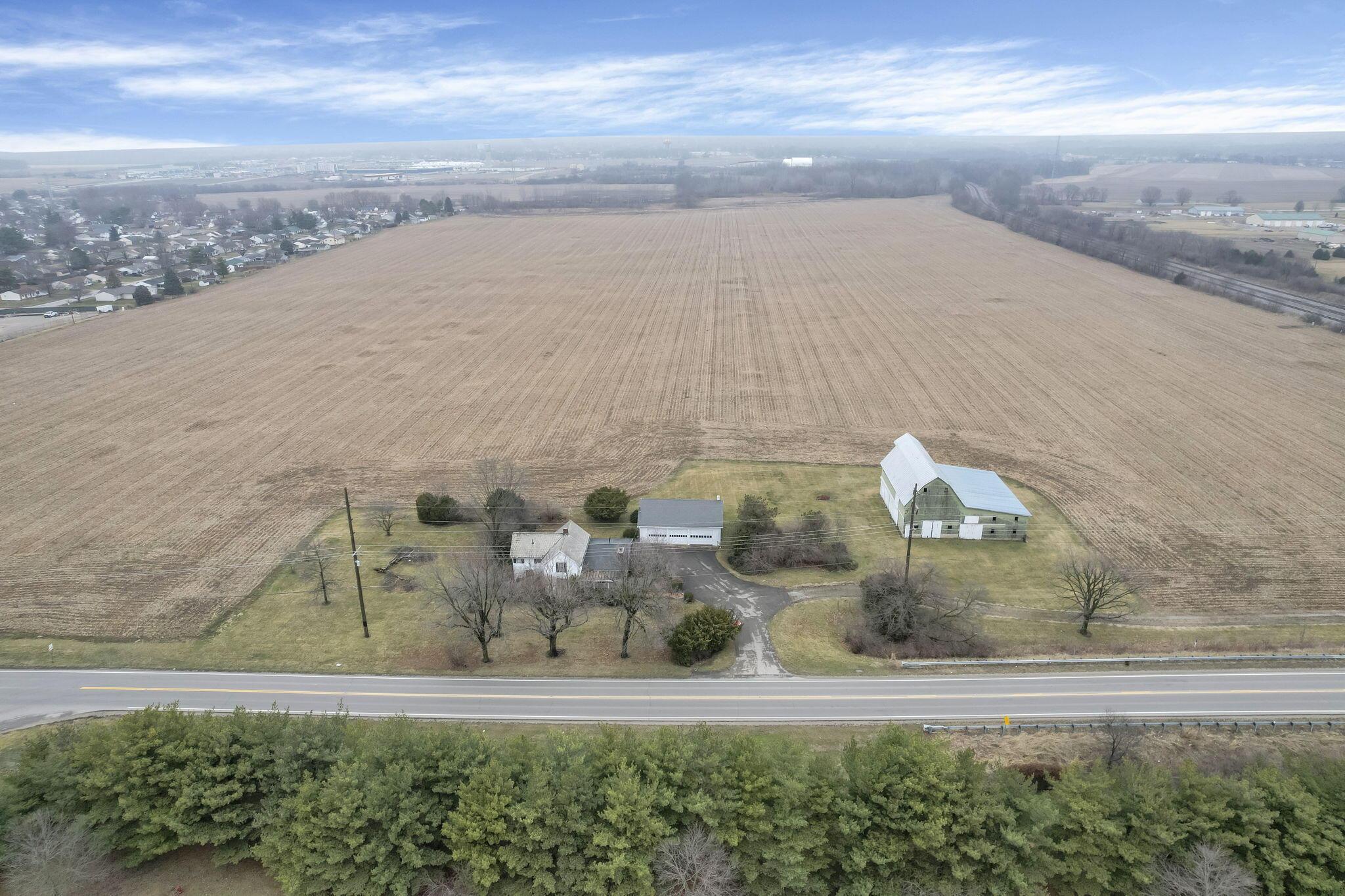 612 Tarlton Road Circleville, OH 43113 - Photo 7 of 8 11-web-or-mls-612-tarlton-rd