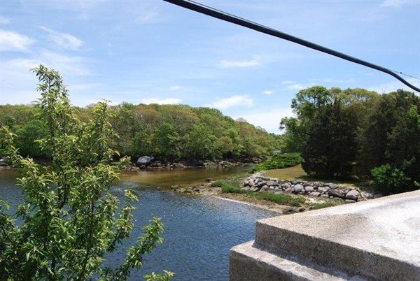325 Shore Road Bourne, MA 02532 - Photo 7 of 9 Gallery Image 7